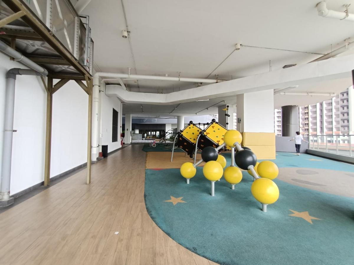 R&F Princess Cove Premium Homestay Famaily Johor Bahru Exterior photo